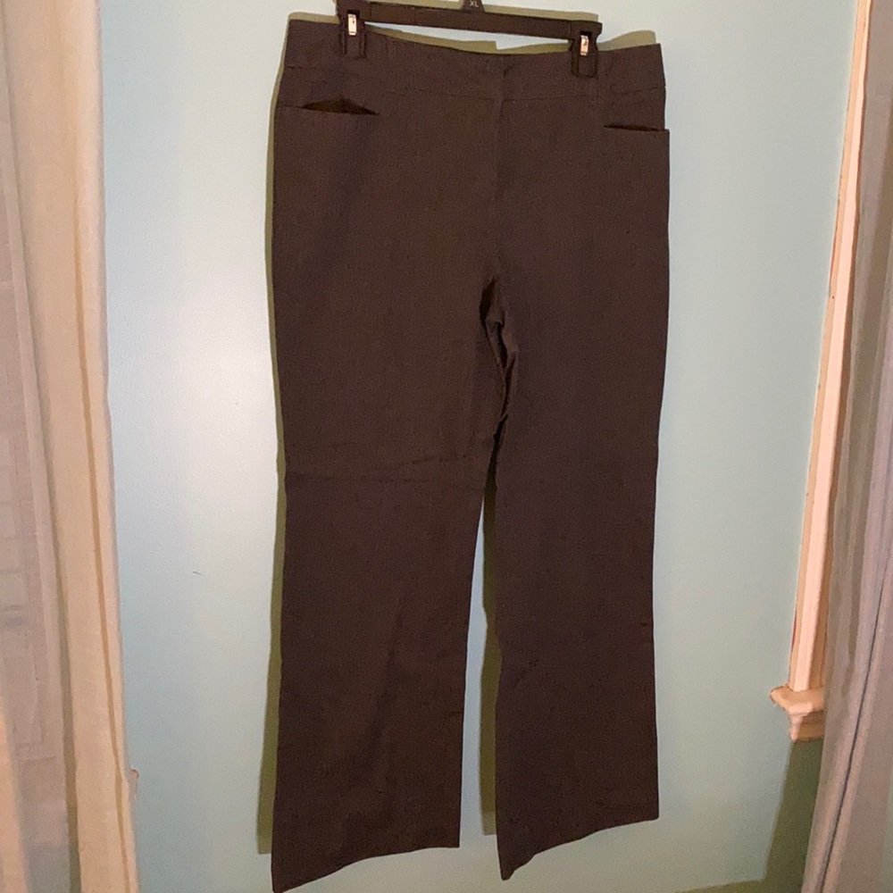 New York & Co Gray pants. Size 12.